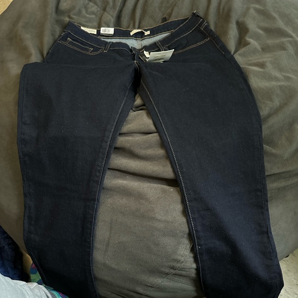 Levis Premium 711 Skinny Jeans - Picture 2 of 3